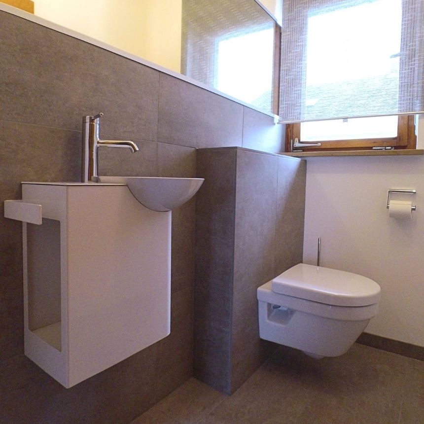 Modernes Gäste WC im Altbau - Nachher Bild